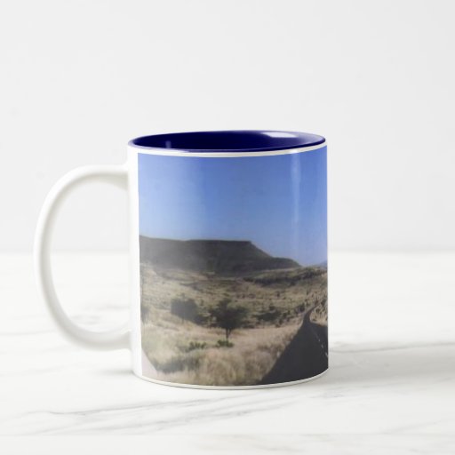 El camino a la bahía de Luderitz Tazas De Café