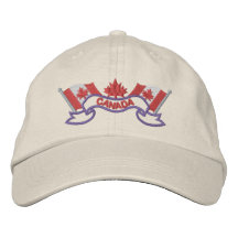 El canadiense señala el gorra por medio de una ban gorras de béisbol bordadas