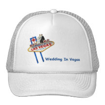 El CASARSE en la novia y el novio de Vegas en el c Gorro