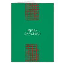El cepillo de Navidad comprueba la tarjeta de feli