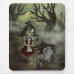 El chica del zombi encuentra amor verdadero en un  tapete de raton
