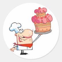 El cocinero orgulloso soporta la torta pegatina redonda