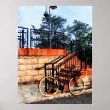 El COMENZAR DEBAJO de $20 - bicicleta por la estac Poster