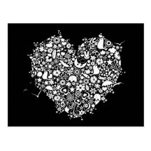 El corazón blanco negro del amor forma la postal