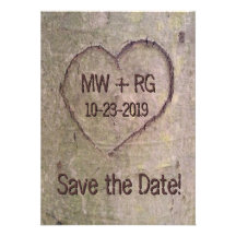 El corazón tallado en árbol, ahorra la fecha comunicados personalizados