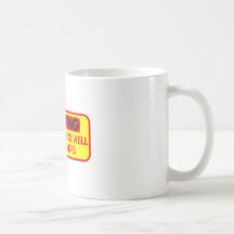 El cuidado no juega bien con otros taza de café