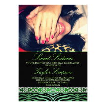 El cumpleaños verde del estampado de zebra Sweet16 Invitación