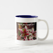 El día de madre de Lillies tazas