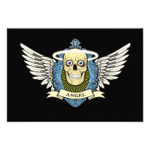 El esqueleto del cráneo del ángel con halo con el  foto