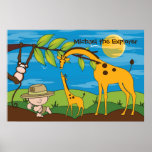 El explorador en un safari de selva embroma el pos
