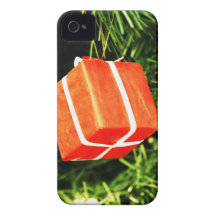 El feliz árbol del día de fiesta del navidad adorn Case-Mate iPhone 4 carcasa