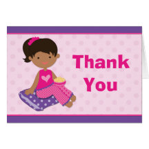 El fiesta del Sleepover le agradece chica afroamer Felicitacion