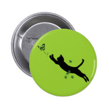 El gato y la versión 2 de la mariposa pins