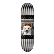 El hogar es donde está el perro monopatin personalizado