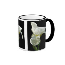 El iris florece la taza