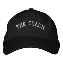 El negro bordado ajustable básico del casquillo de gorra de béisbol
