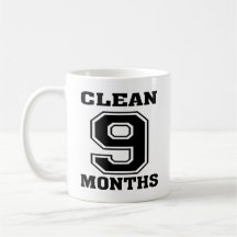 El negro en blanco 9 meses limpia la taza