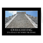 El Overachieving no está generalmente digno del es Tarjetón