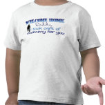 El papá casero agradable tomé el cuidado de la mam camisetas