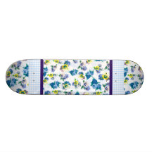 El pensamiento azul florece el estampado de flores tabla de skate