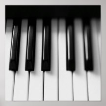 El piano cierra el poster