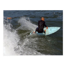 El practicar surf de la playa de Venecia Tarjetas Postales