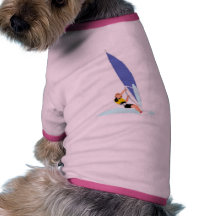 El practicar surf del viento prenda mascota