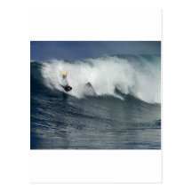 El practicar surf en onda postales