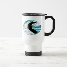 El practicar surf en onda que se encrespa tazas