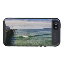 El practicar surf por la foto del embarcadero iPhone 5 cobertura