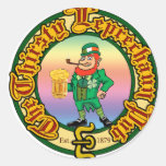 El Pub sediento del Leprechaun Etiquetas Redondas
