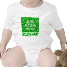El RESPLANDOR SOLAR RECICLA las camisetas del arte