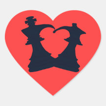 El rey y la reina están en amor pegatina corazón