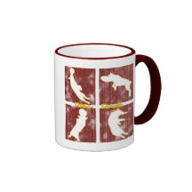 El rojo encajona la taza del perro del disco de vu
