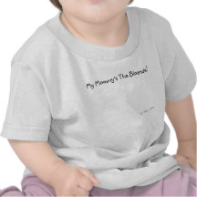 El tamaño del niño de Bloande de la mamá de Renee  Camisetas