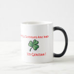 el trébol verde, no todos los católicos es irlandé taza de café