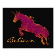 El unicornio pintado artístico con cree el texto arte con fotos