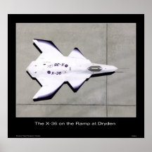 El X-36 en la rampa en Dryden - NASA Poster
