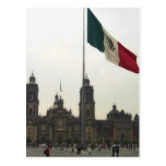 EL Zocalo del DF y la Bandera Mexicana del en de C Postales