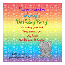 Elefante de los corazones en la invitación del cum