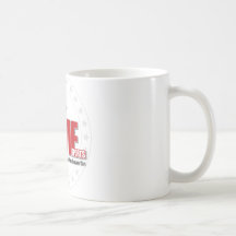 Ella es taza de café de los deportes del juego