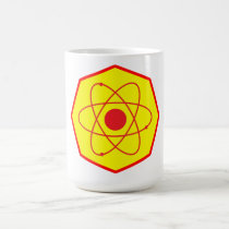 Emblema estupendo del átomo tazas