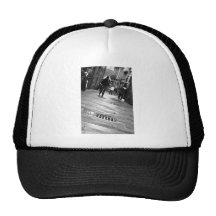 "En Compostela del venir del Ir y " Gorras De Camionero