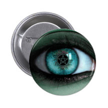 En un botón del ojo de las brujas pins