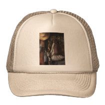 En una taberna vieja gorras