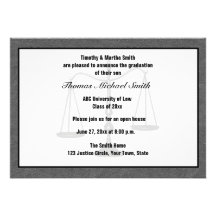 Escalas de la justicia, gris, Annoucement graduado Invitaciones Personalizada