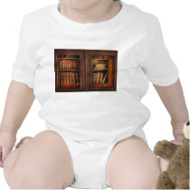 Escritor - libros - el gabinete del libro camisetas