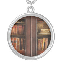 Escritor - libros - el gabinete del libro collares