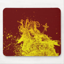Escudo amarillo tapetes de ratones