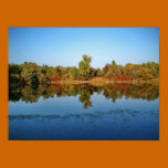 Espejo del lago en el otoño posters